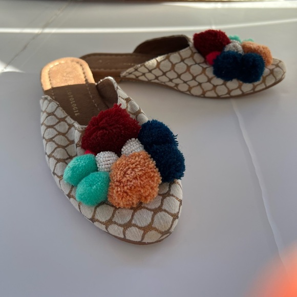 Anthropologie Pom Pom slides - Picture 4 of 6